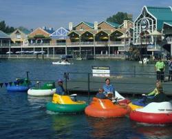 Randburg Waterfront - � South African Tourism